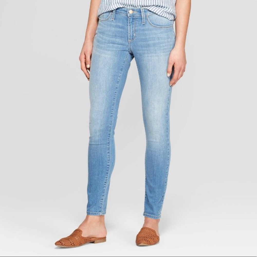 Universal Thread Mid-Rise Skinny Jeans NWT